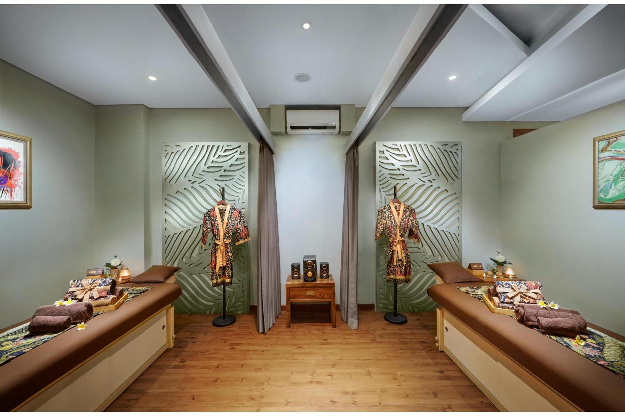 Aston Inn Batu Batu  Kültér fotó