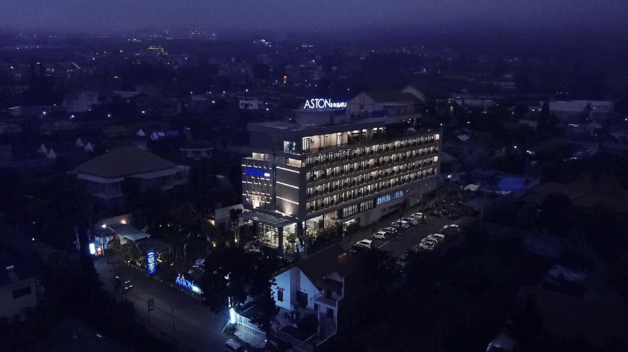 Aston Inn Batu Kültér fotó